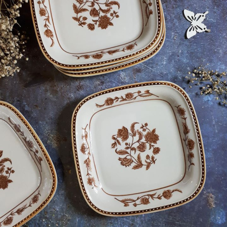 Đĩa vuông TO sâu lòng men bóng trang trí hoa, vành điểm chấm bi nổi dòng Indian Tree của Sango.